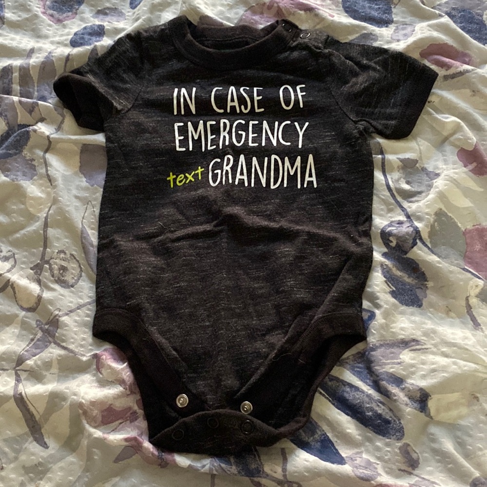 Baby onezie ima case of emergency text grandma size 6-9 months
